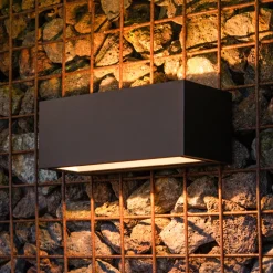 GEMINI-LED-ulkoseinävalaisin, musta, 22 cm, IP54, ylös/alas