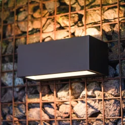 GEMINI-LED-ulkoseinävalaisin, musta, 22 cm, IP54, ylös/alas