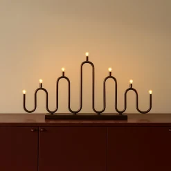 Globen Lighting -kynttelikkö Noel 7, pronssi, leveys 76 cm