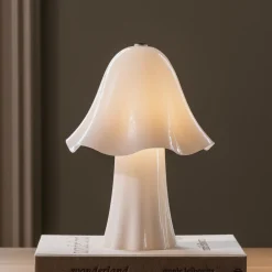 Globen Lighting -pöytälamppu Bello, valkoinen, korkeus 30 cm, lasi/metalli