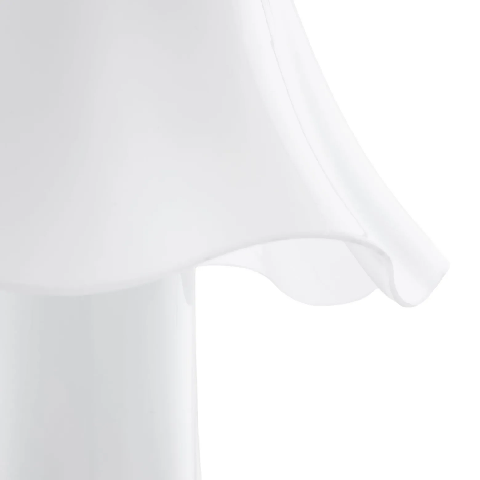 Globen Lighting -pöytälamppu Bello, valkoinen, korkeus 30 cm, lasi/metalli