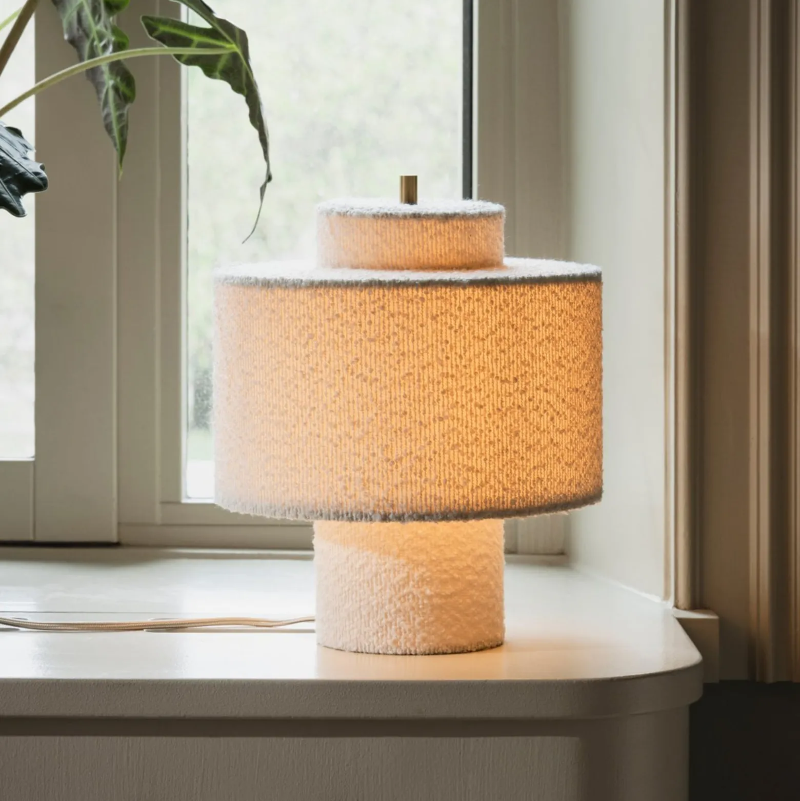 Globen Lighting pöytävalaisin Noah, valkoinen, korkeus 31 cm, tekstiili