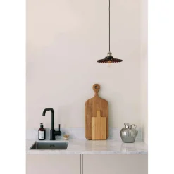 Globen Lighting riippuvalaisin COBBLER, tummanpunainen, Ø 25 cm