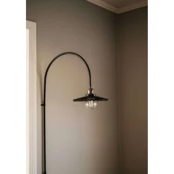 Globen Lighting seinävalaisin COBBLER, harmaa, korkeus 150 cm