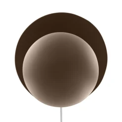 Globen Lighting seinävalaisin ORBIT, ruskea, Ø 30 cm, pistoke