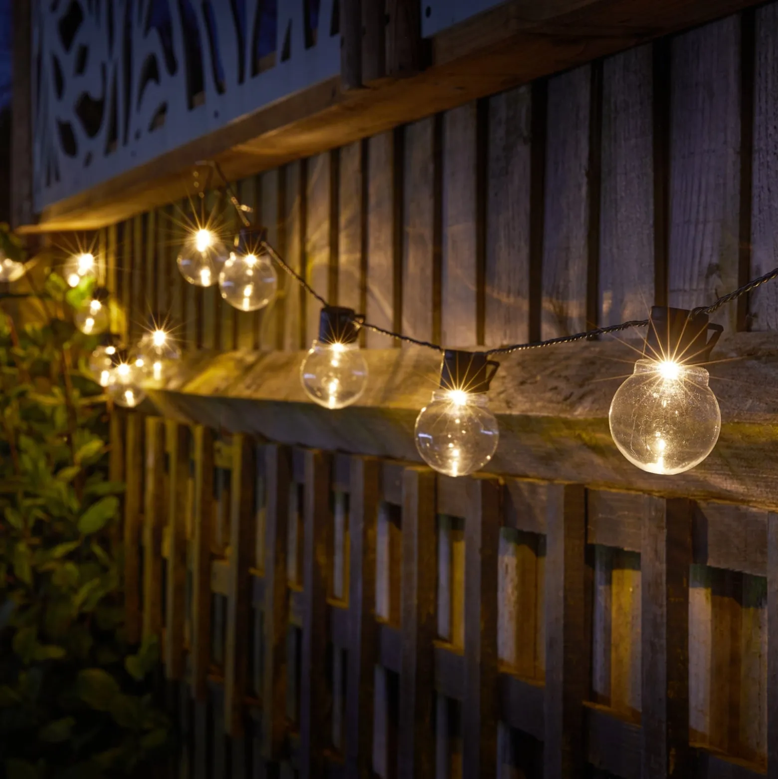 GloBulb LED-valoketju, 20 lamppua, IP44