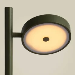 GOOD & MOJO LED-lattiavalo Okinawa, 1-lamppuinen, vihreä, 146 cm, puu