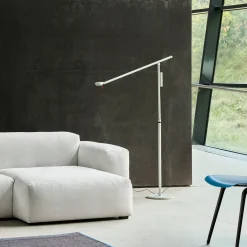 HAY Fifty-Fifty LED-lattiavalo, harmaa, korkeus 135 cm, himmennettävä