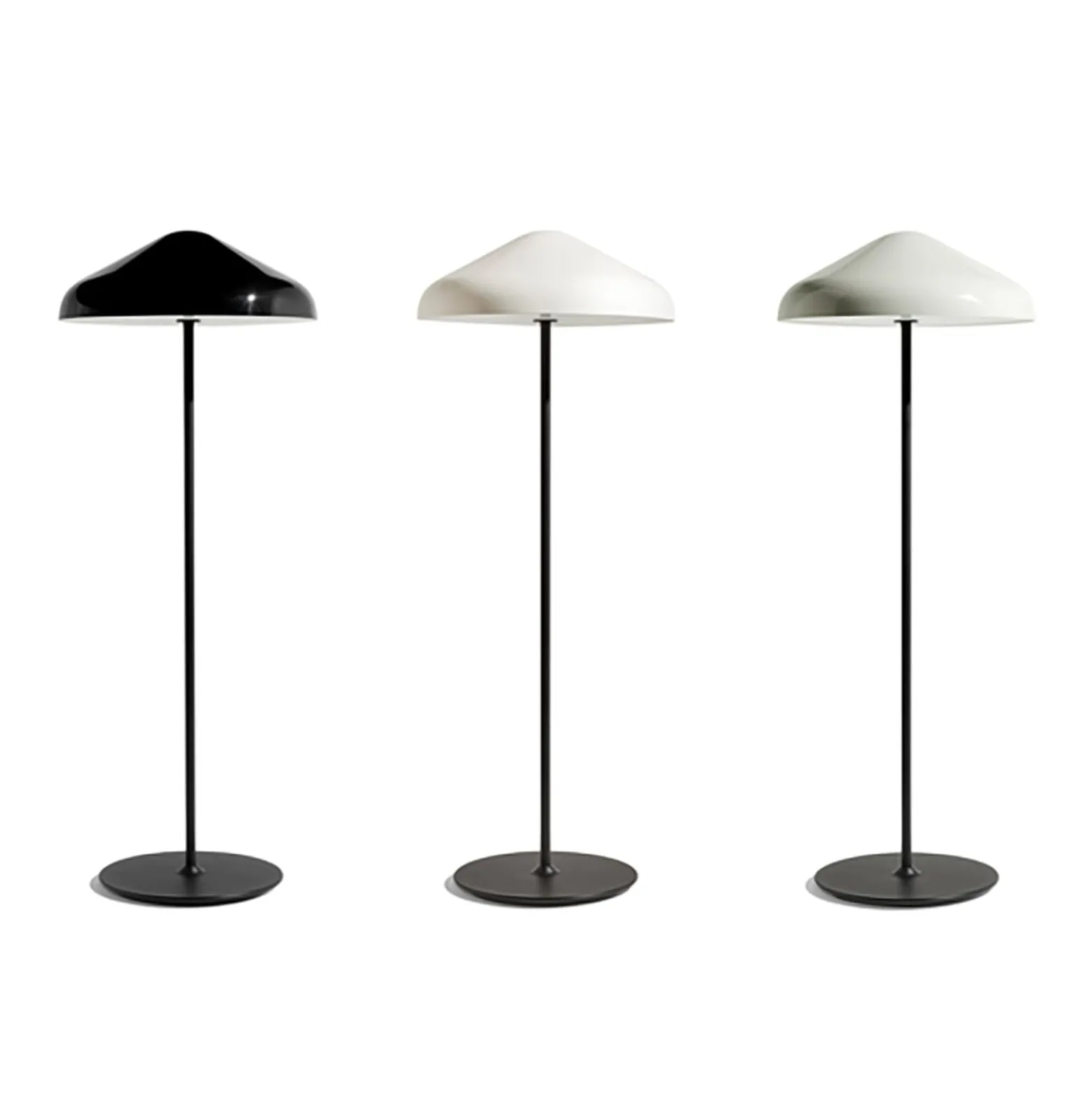 HAY Pao design -lattiavalaisin, harmaa