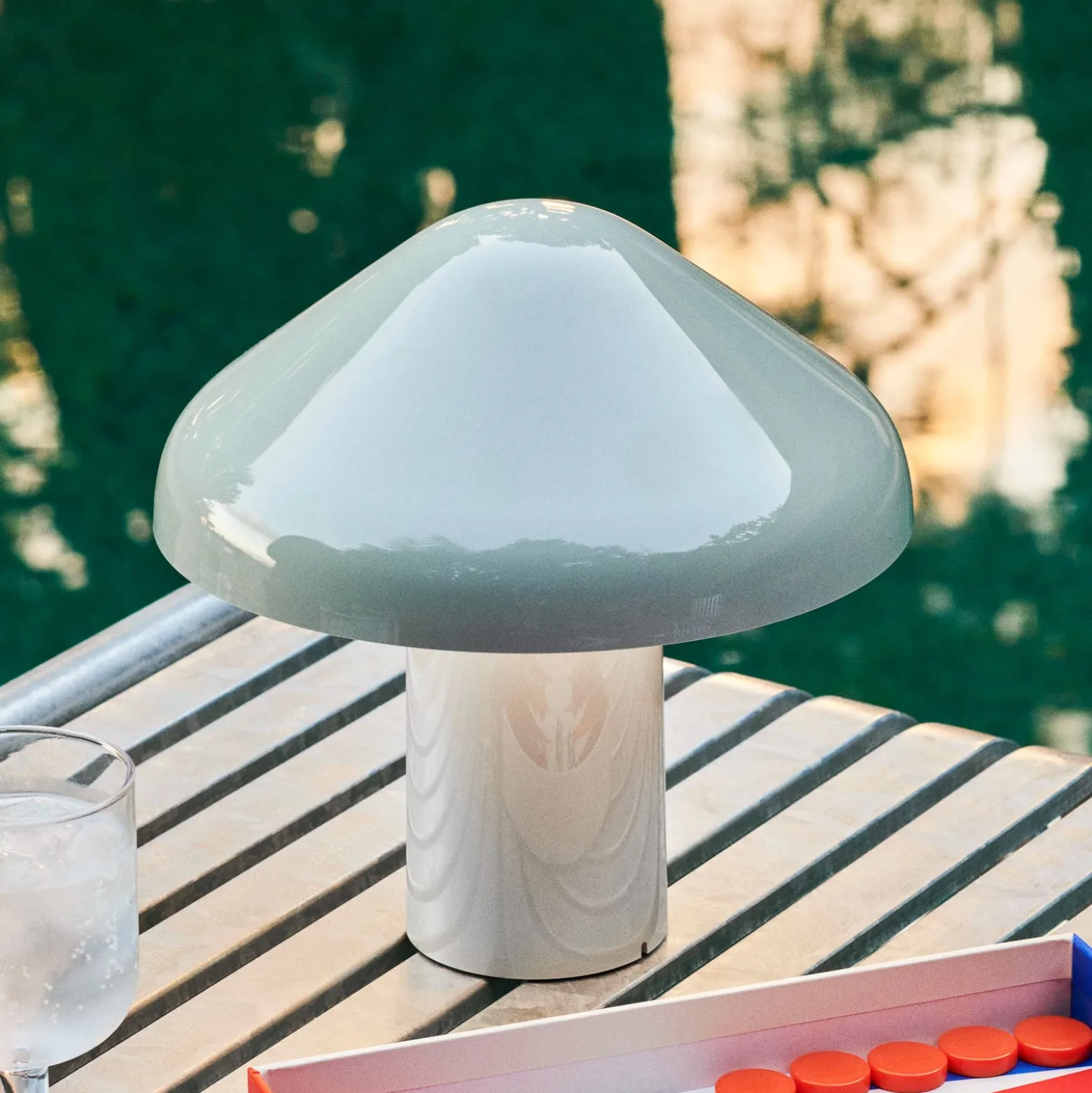 HAY Pao kannettava LED-pöytävalaisin, akkukäyttöinen, harmaa