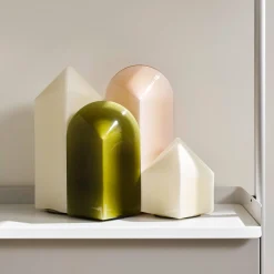 HAY Parade LED-pöytävalaisin kuori valkoinen korkeus 16 cm