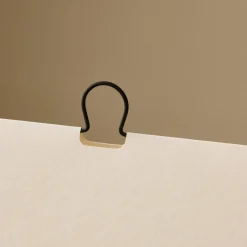 HAY pöytävalaisin Aplat, korkeus 44 cm, valkoinen, silkkipaperi, E14