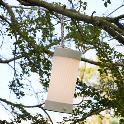 HÜBSCH LED ladattava pöytävalaisin Camp, hiekka, lasi, rauta, IP44