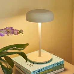 HÜBSCH LED-pöytävalaisin Velo, hiekanbeige, rauta, polykarbonaatti