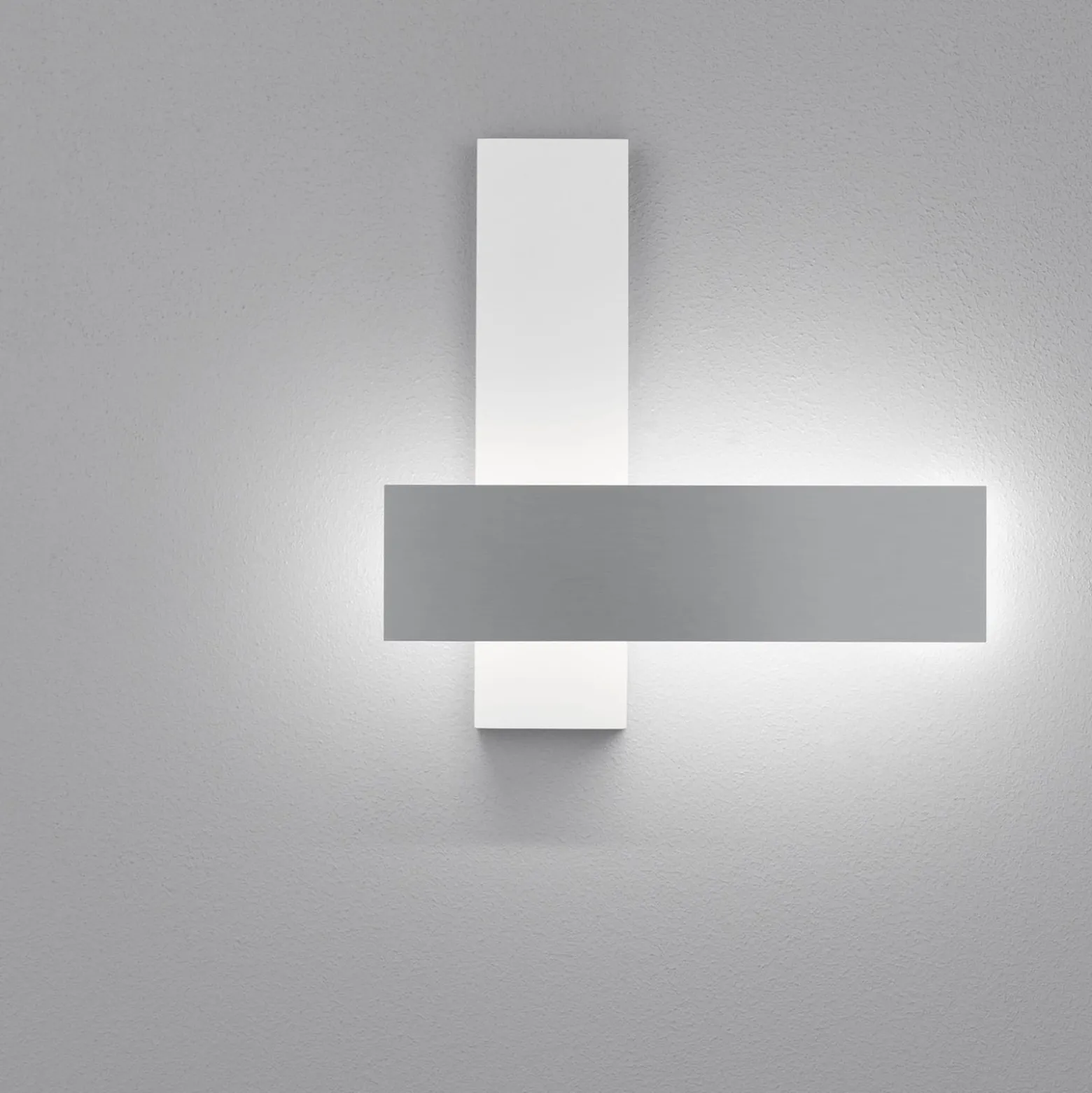 Helestra Dex -LED-seinävalaisin, säädettävä etuosa