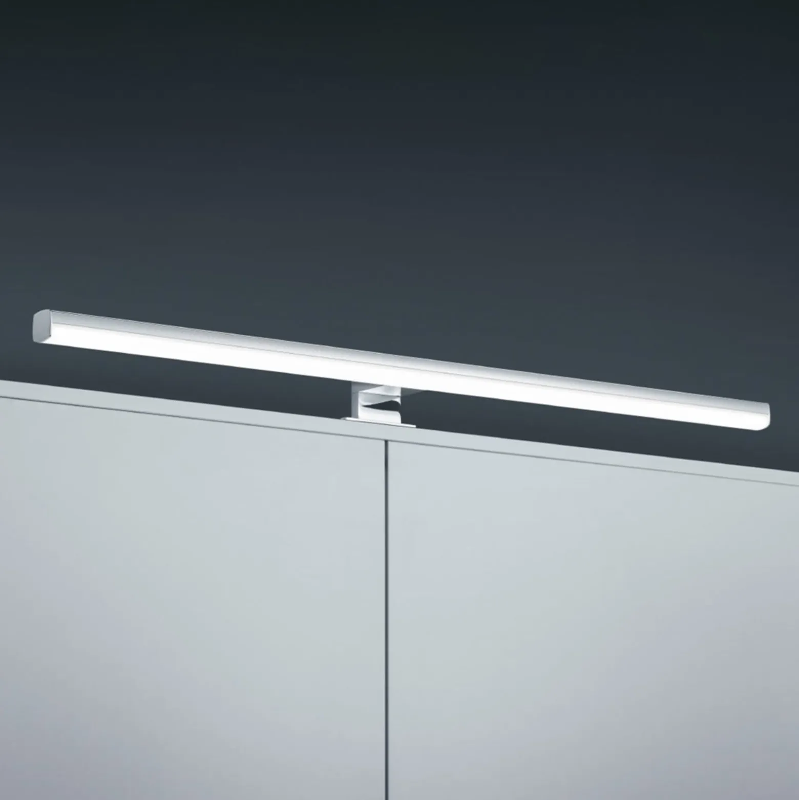 Helestra Gaia LED-peililamppu kaukosäädin 79 cm