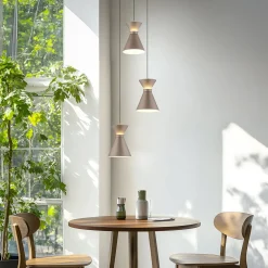Helestra LED-riippuvalaisin LUK, 3-lamppuinen, ruskea, himmennettävä