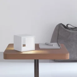 ICONE Cubò - LED-pöytävalaisin, valkoinen