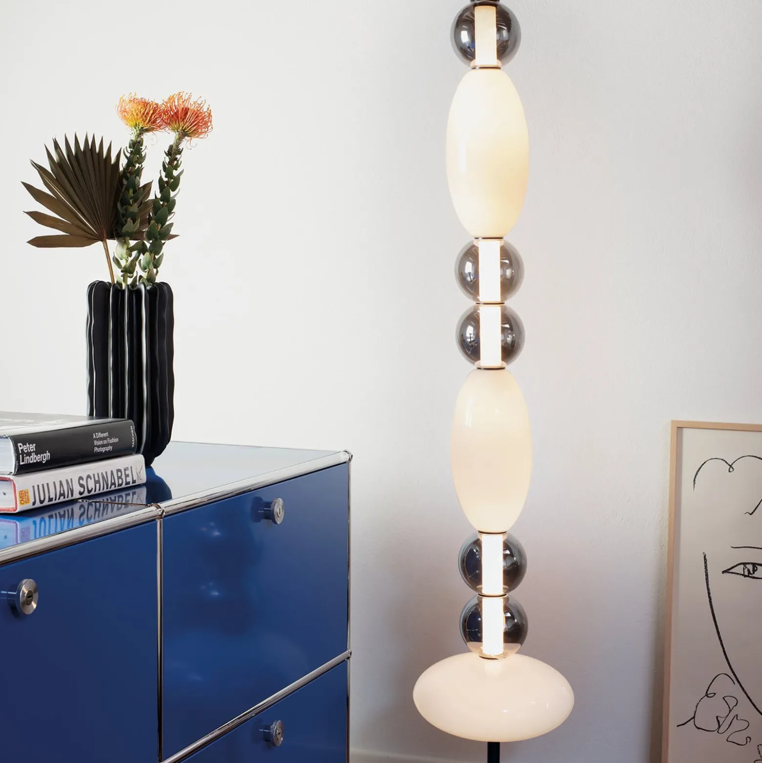 Ideal Lux LED lattiavalaisin Lumiere, opaali/harmaa lasi, korkeus 155 cm
