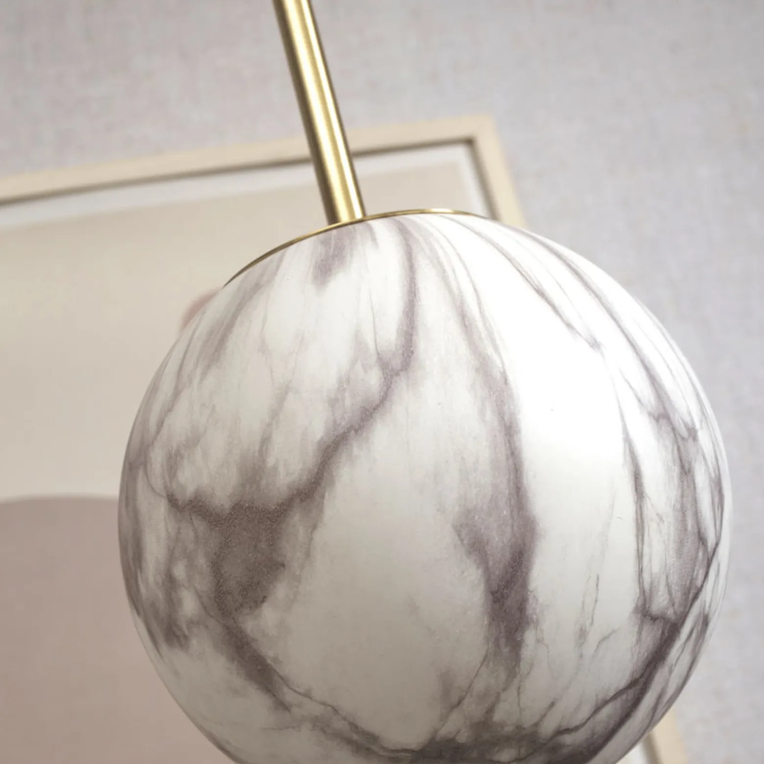 IT'S ABOUT ROMI Carrara-riippuvalaisin 1-valo Ø 22cm