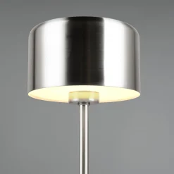 Jeff LED ladattava pöytävalaisin, nikkelin värinen, korkeus 30 cm, metallia