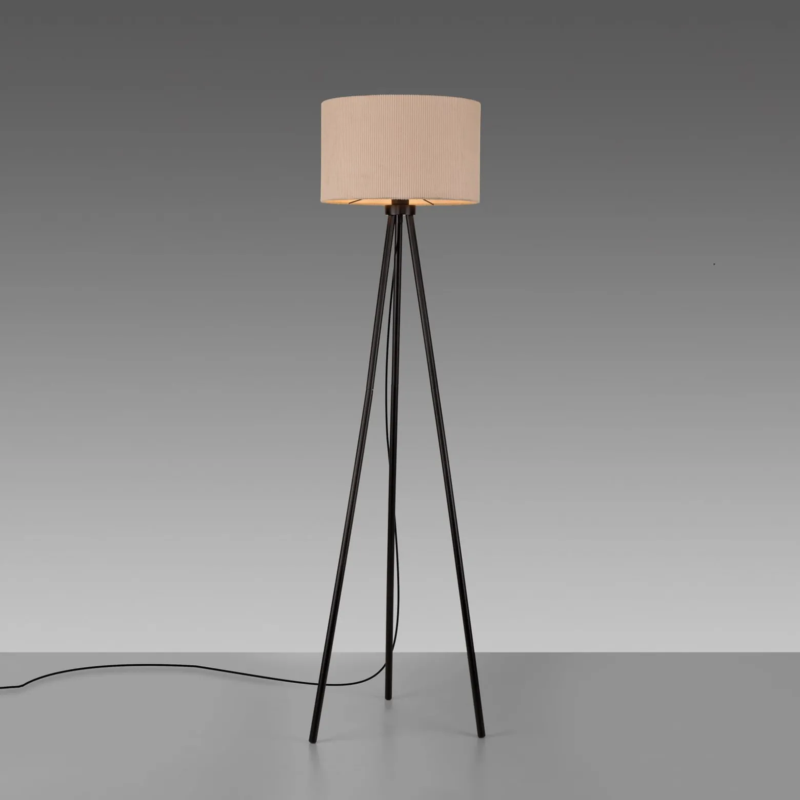 JUST LIGHT. Lattiavalaisin Green Duro, tekstiili, kolmijalka, beige