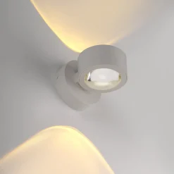 JUST LIGHT. LED-akkuinen seinävalaisin Chia, hiekka, rauta, 3 000 K