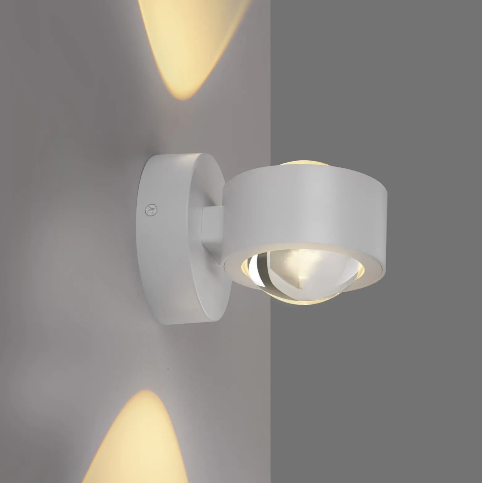 JUST LIGHT. LED-akkuseinävalaisin Chia, valkoinen, rauta, 3 000 K