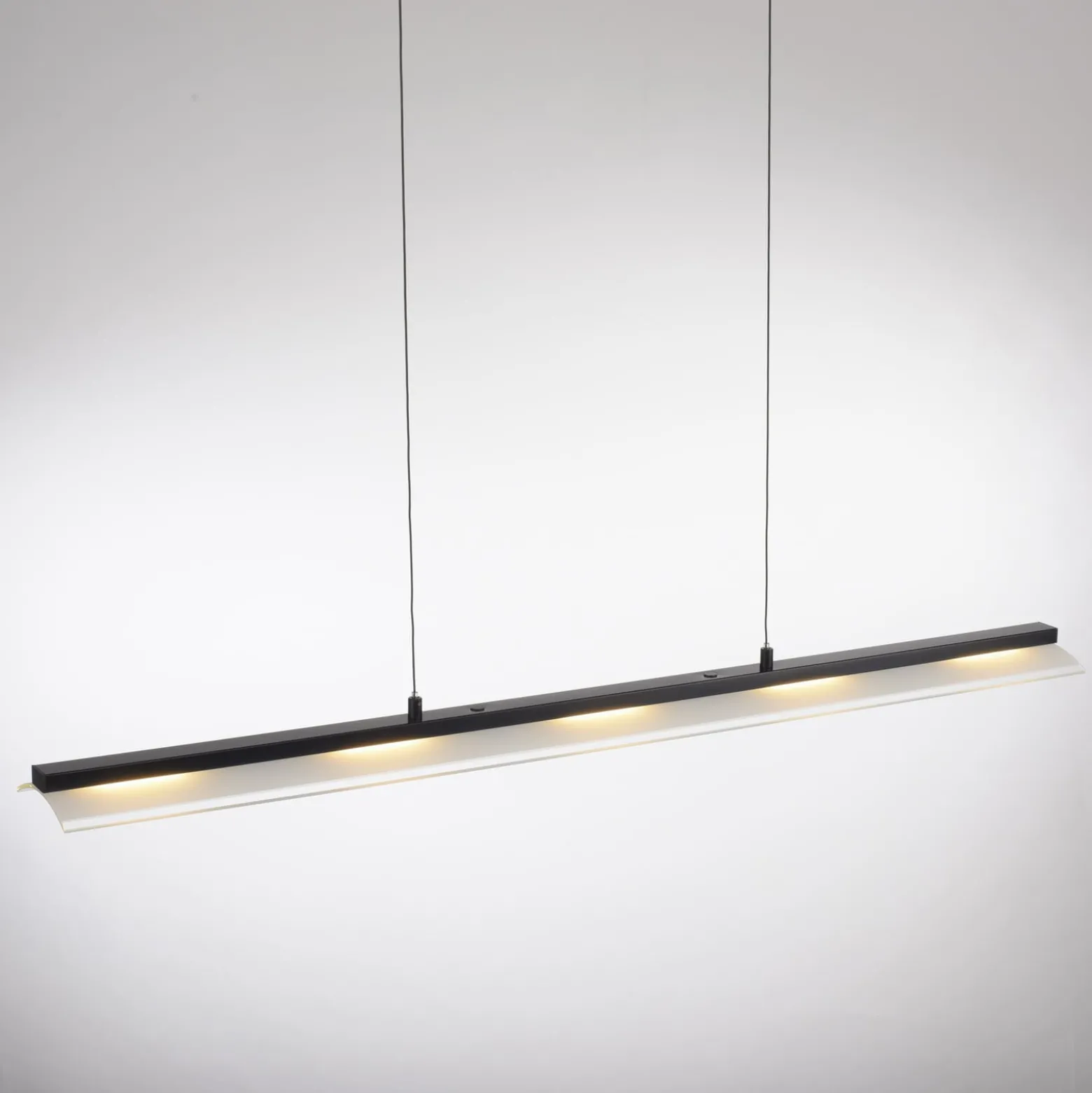 JUST LIGHT. LED-riippuvalaisin Nele, musta, rauta, lasi