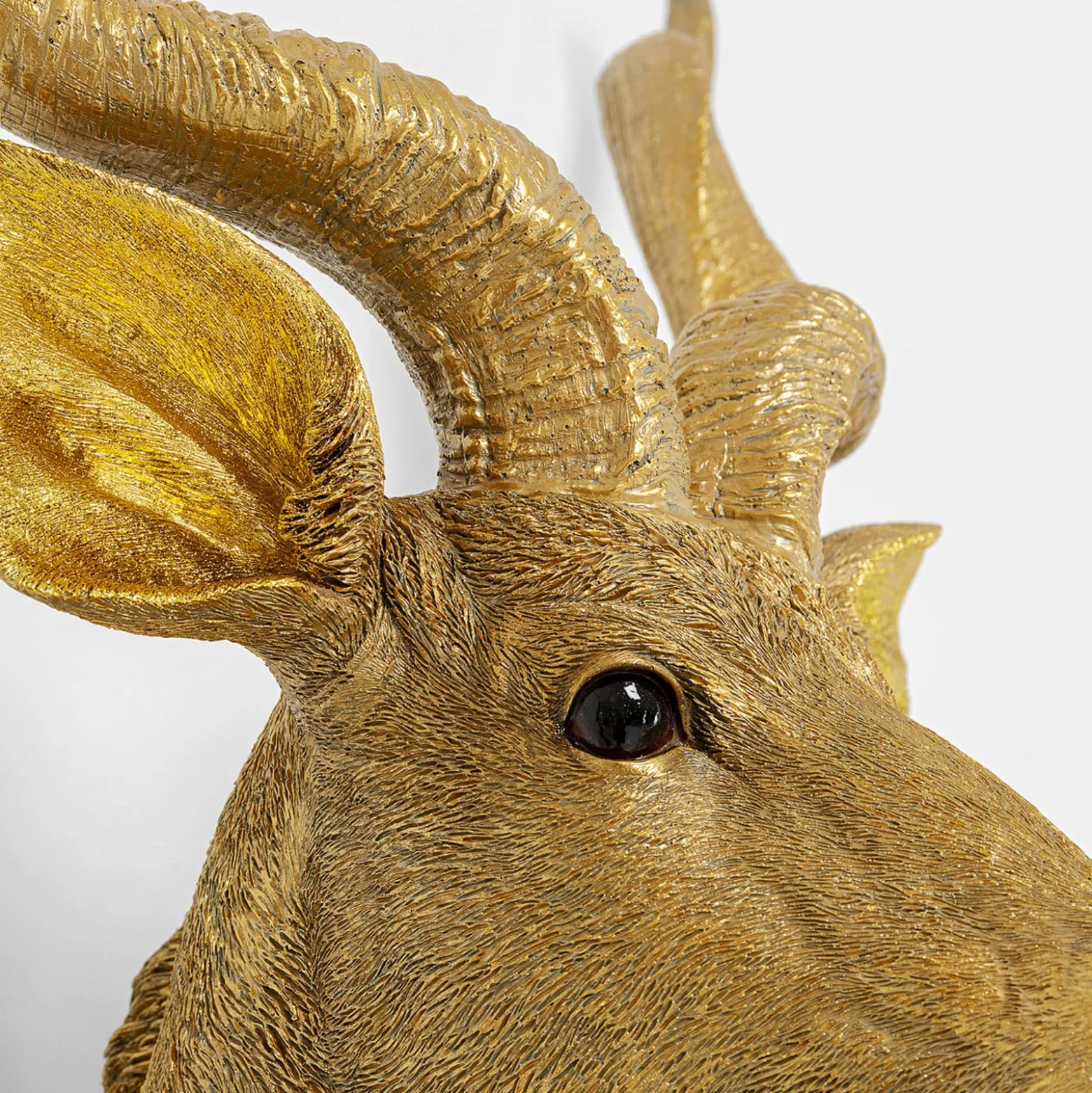 KARE Animal Goat -seinävalo pistokkeella, kulta
