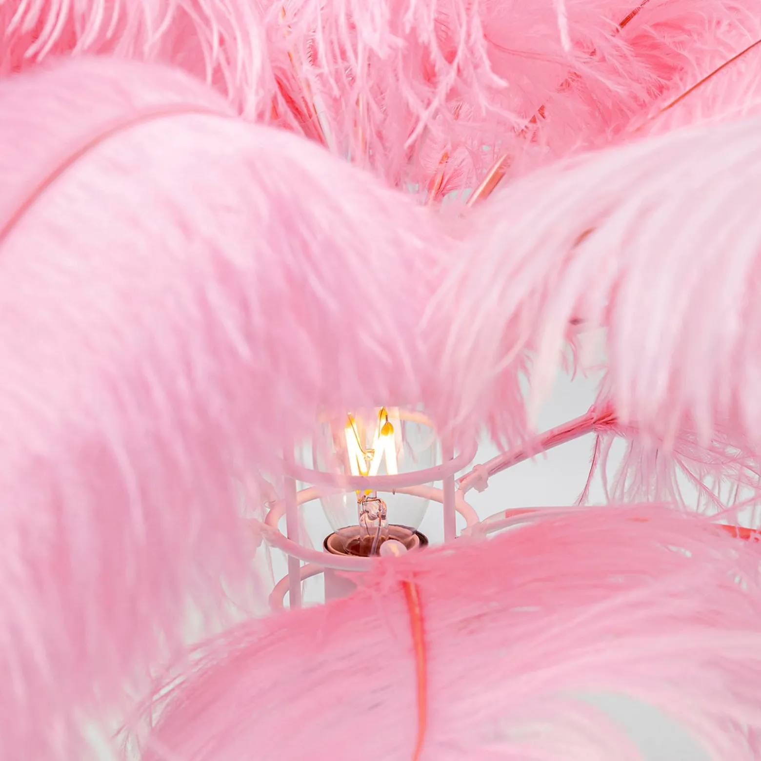 KARE Feather Palm -lattiavalaisin sulilla, pinkki
