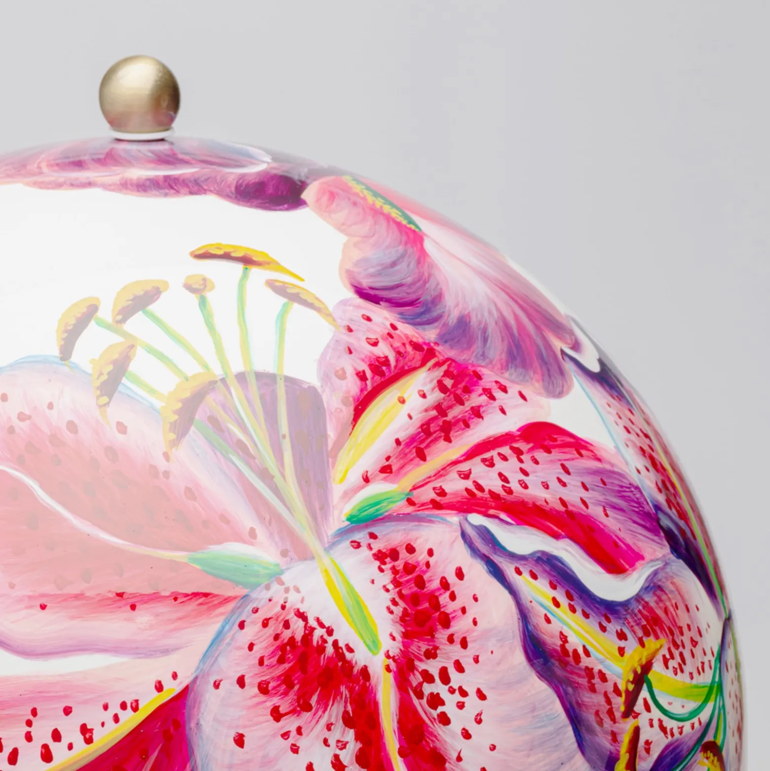 Kare Lillies -pöytävalaisin, monivärinen, posliini, E27, 62 cm