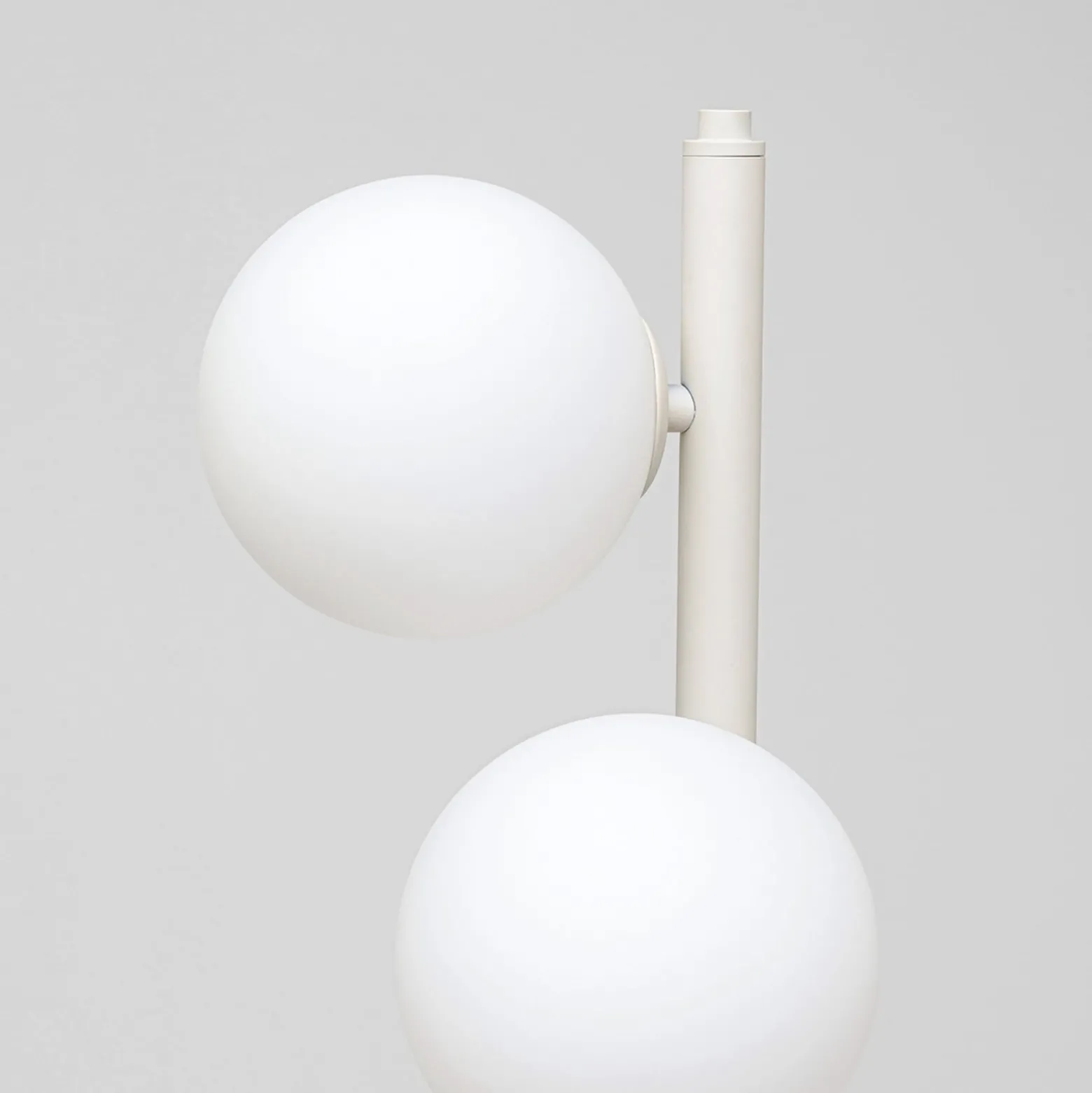 Kare Scala Balls -lattiavalaisin, greige, lasi, 160 cm, G9