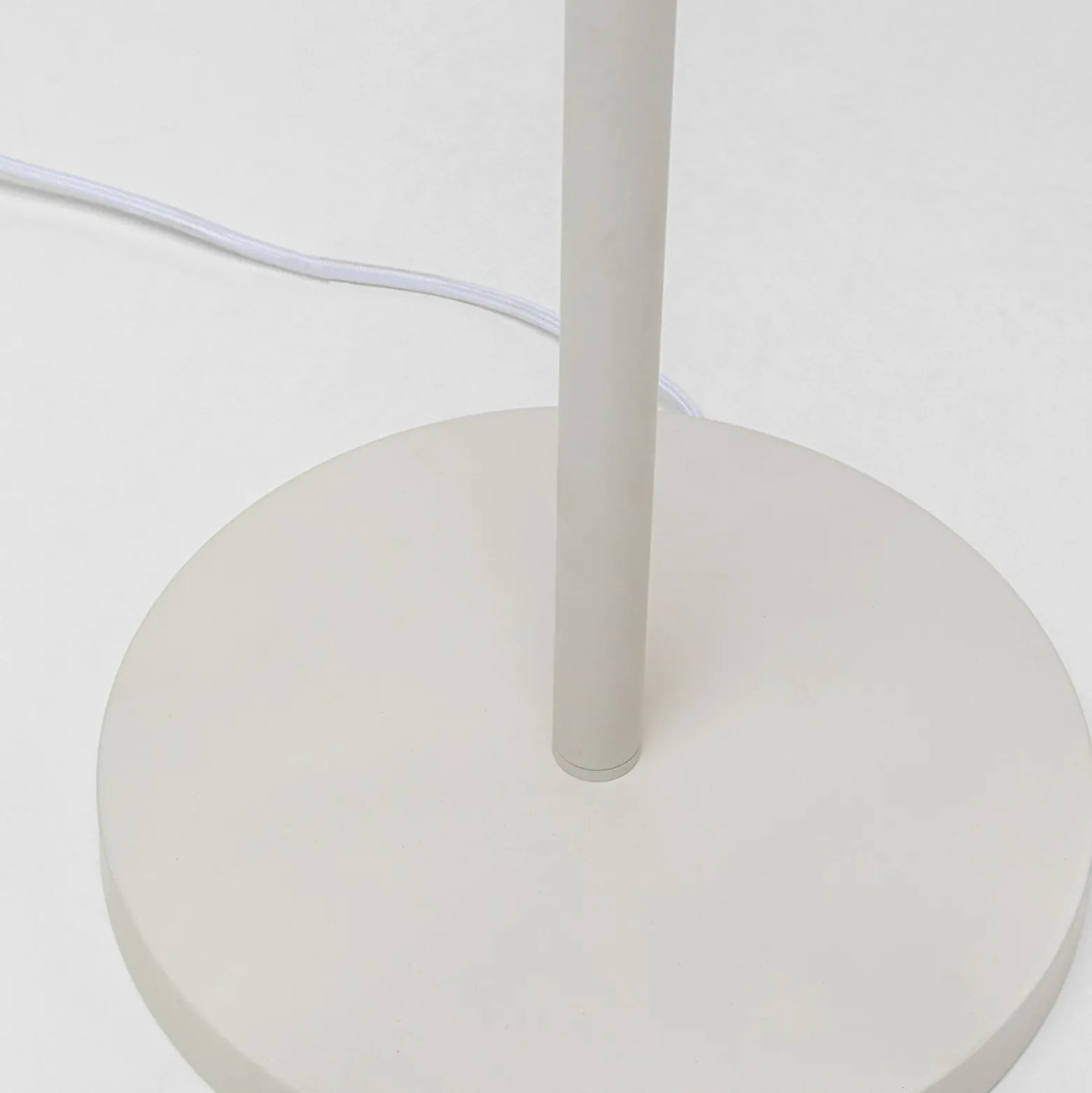 Kare Scala Balls -lattiavalaisin, greige, lasi, 160 cm, G9