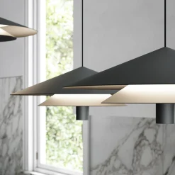 Karman LED-riippuvalaisin ASSO, musta, metalli, Ø 42 cm