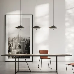 Karman LED-riippuvalaisin ASSO, musta, metalli, Ø 42 cm