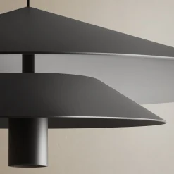 Karman LED-riippuvalaisin ASSO, musta, metalli, Ø 42 cm