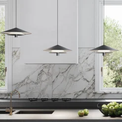 Karman LED-riippuvalaisin ASSO, musta, metalli, Ø 42 cm