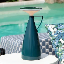 Kartell LED-akku pöytävalaisin Camomille, petrol, korkeus 24 cm