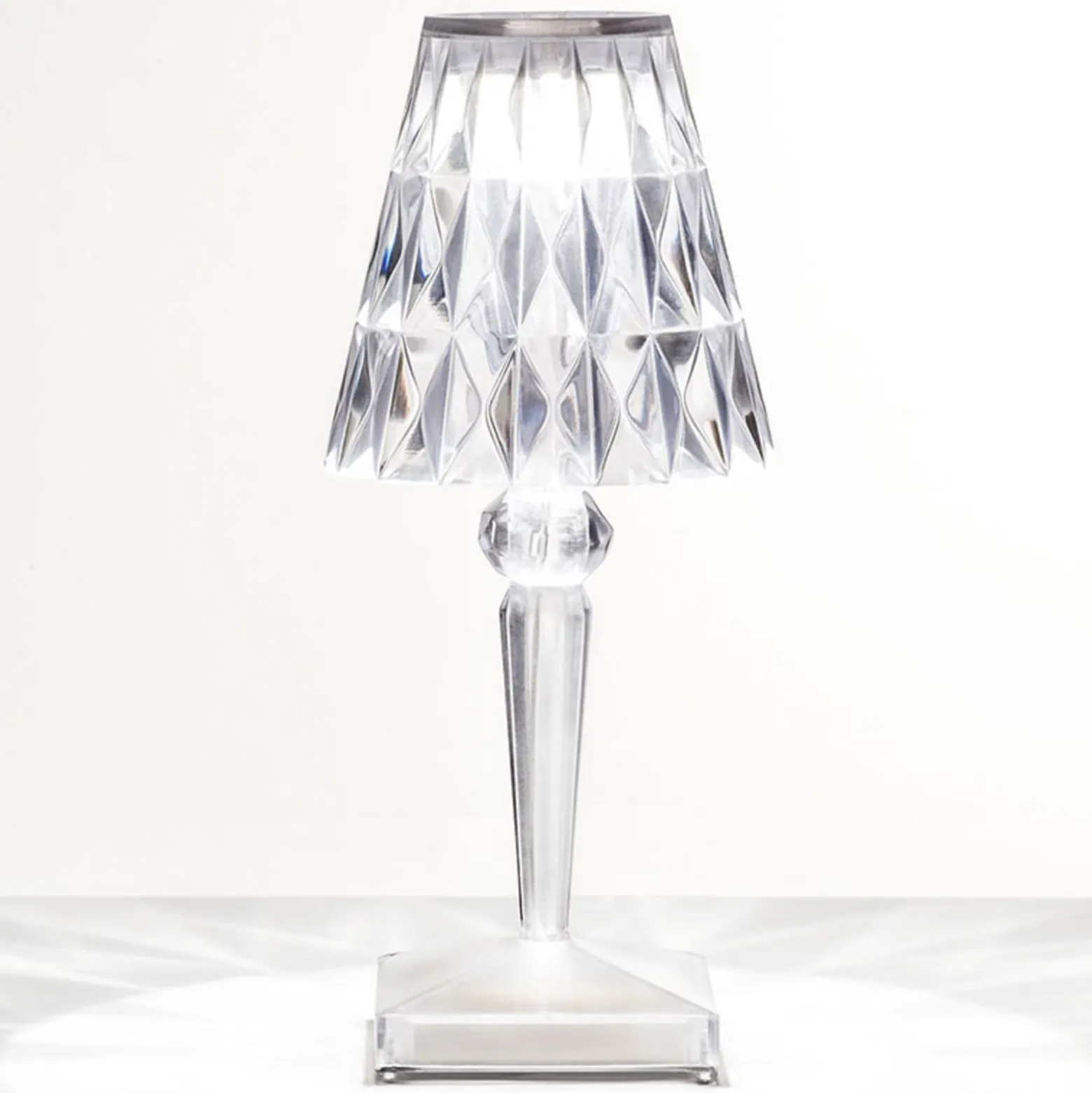 Kartell LED-paristopöytävalaisin Paristo, 26cm, läpinäkyvä, IP54
