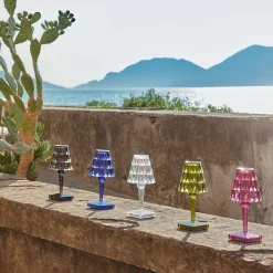 Kartell LED-paristopöytävalaisin Paristo, 26cm, läpinäkyvä, IP54