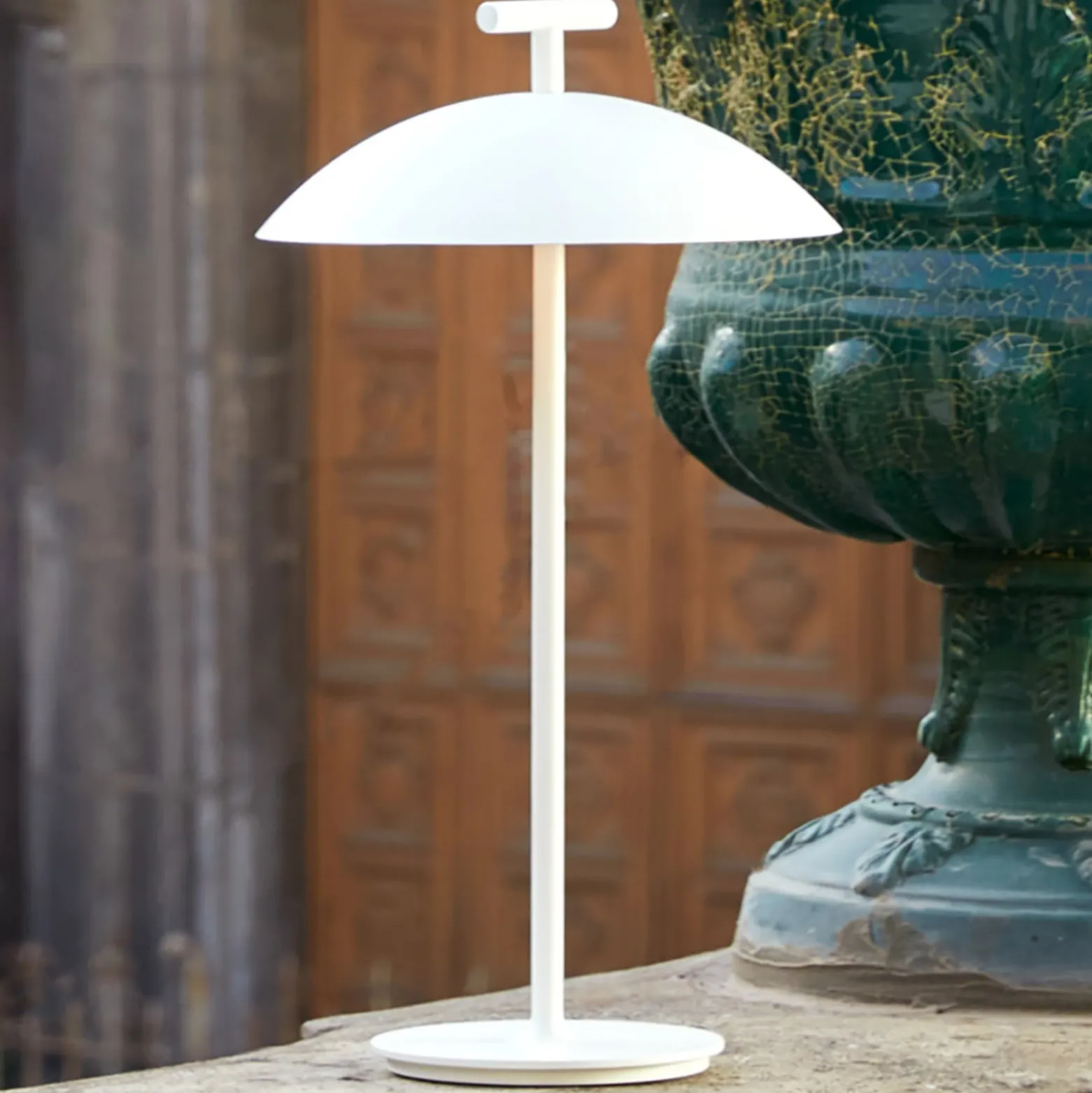 Kartell Mini Geen-A -LED-pöytälamppu 2 700 K valk.