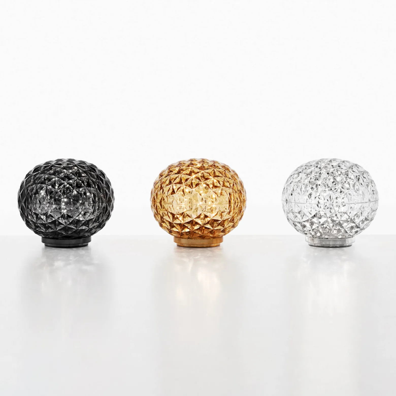 Kartell Mini Planet -akkupöytävalaisin, läpinäkyvä