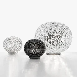 Kartell Mini Planet -akkupöytävalaisin, läpinäkyvä