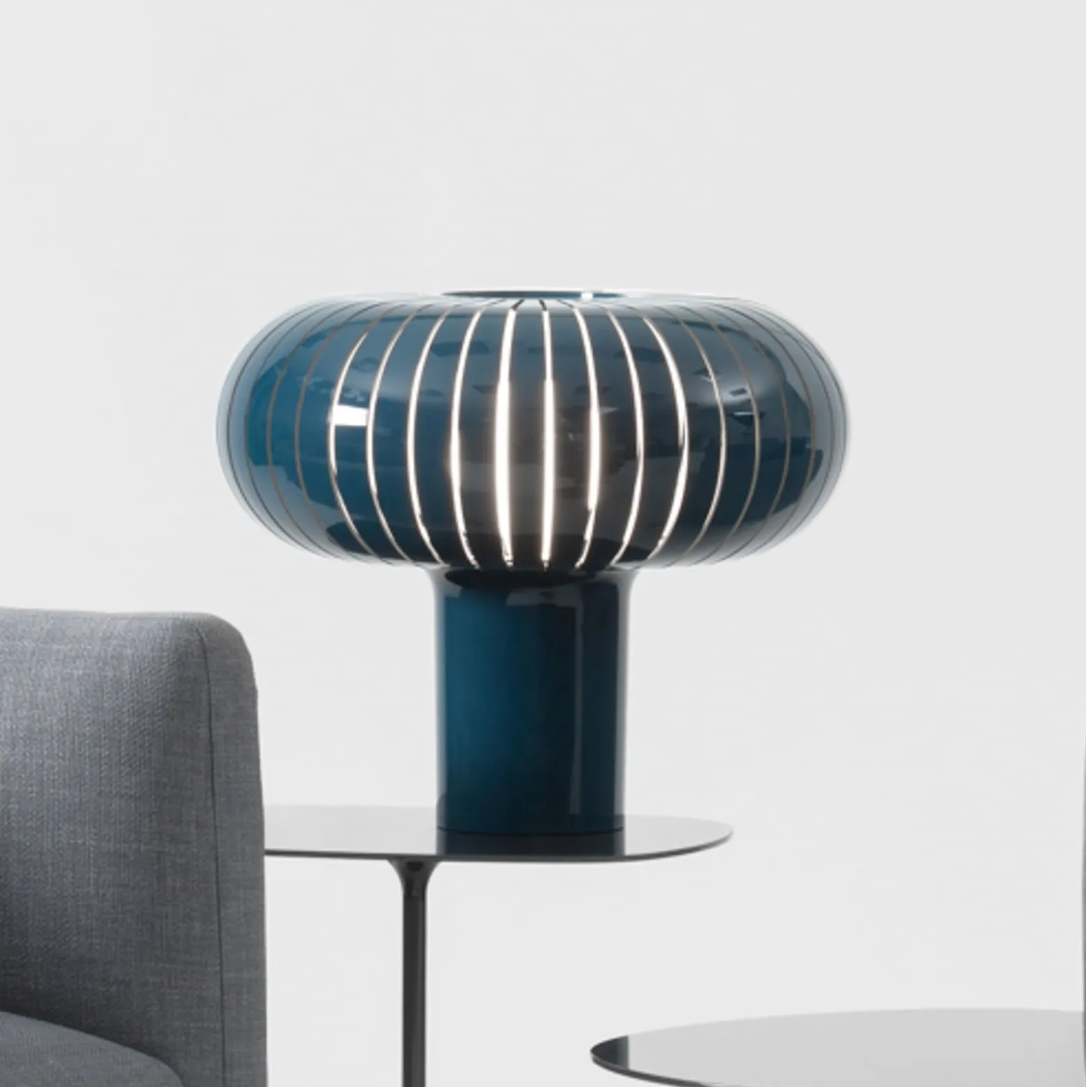 Kartell Teresa Special Edition pöytävalaisin, petrol, Ø50cm