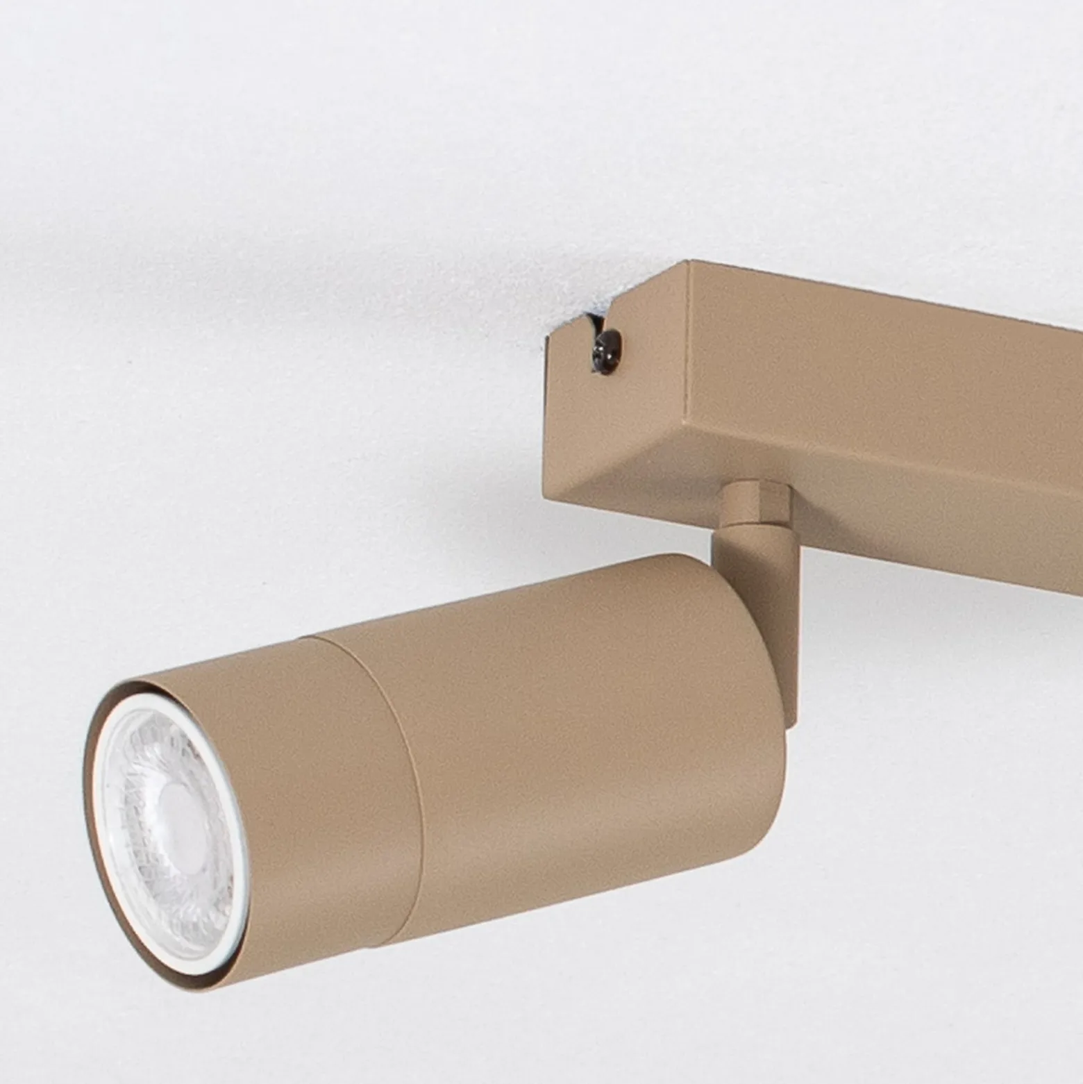 Kattokohdevalo Link, beige, pituus 90 cm, 6-lamppuinen.