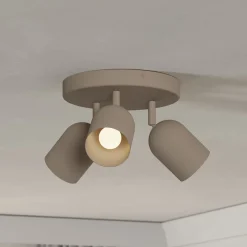 Kattokohdevalo Tilston, beige, Ø 25 cm, 3-lamppuinen, teräs
