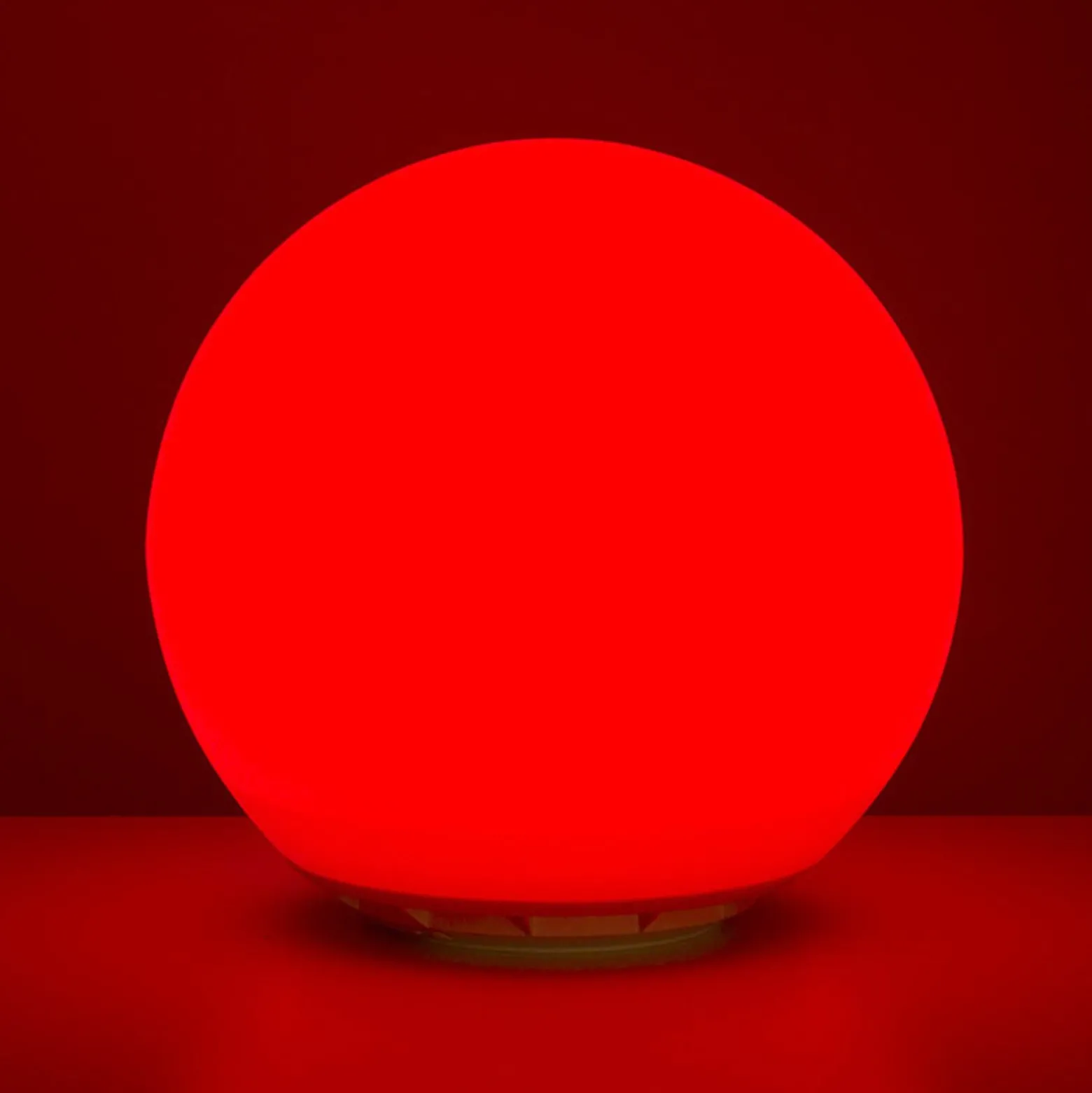 Kelluva solar-LED-valopallo Globo