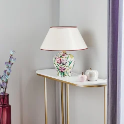 Kukkaisaiheinen pöytävalaisin Living