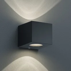 Kulmikas LED-ulkoseinälamppu Cordoba, musta